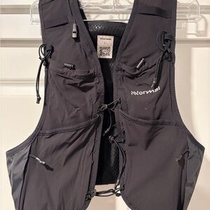 NNormal trail running hydration vest L